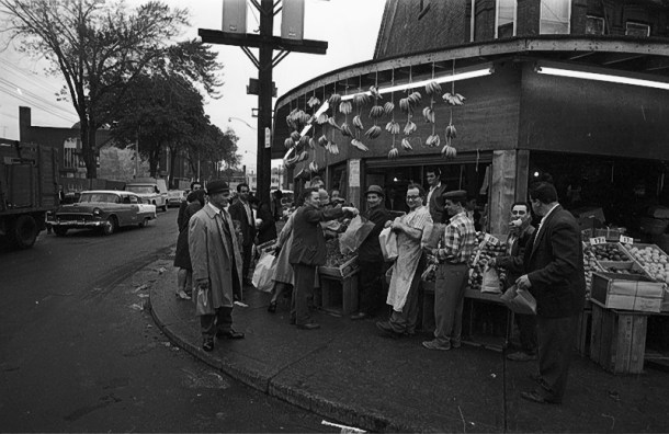 When Portuguese immigrants began arriving in Toronto in the mid-1950s, they were concentrated in the traditional settlement neighbourhood of Kensington Market. 