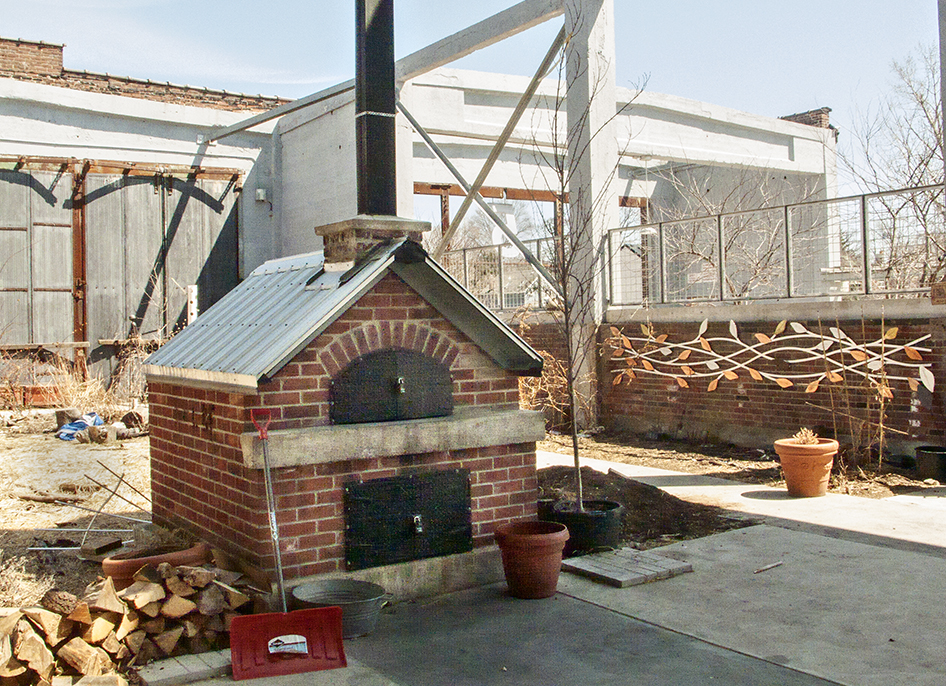 Wychwood Barns pizza oven.