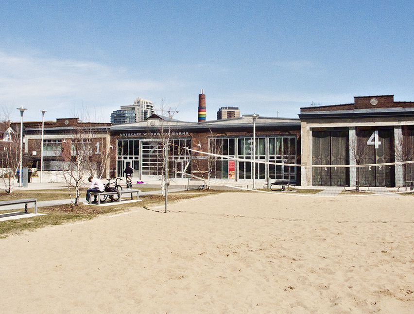 Wychwood Barns sand volleyball court.