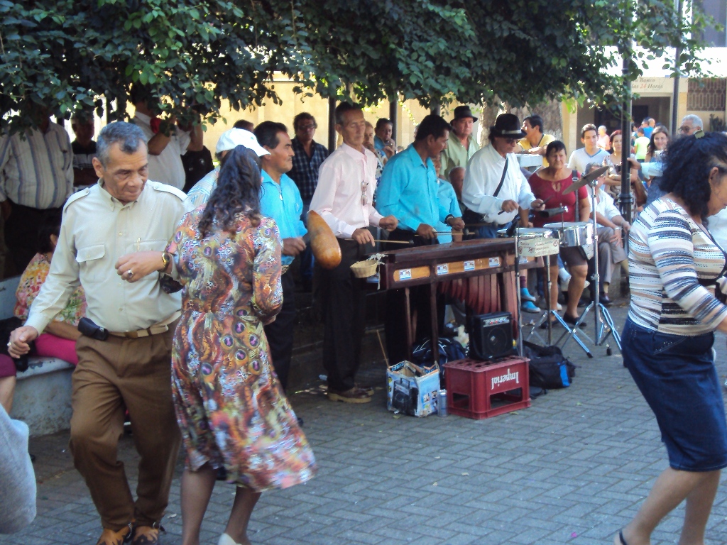 Dancing in Alajuela.