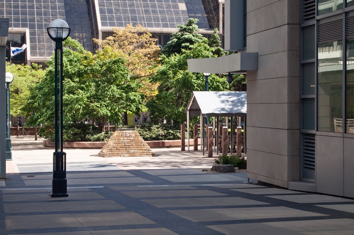 Approaching Simcoe park.