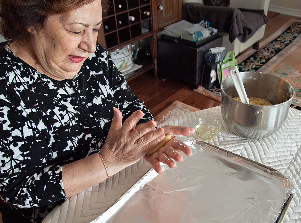 Refining cookie shape.