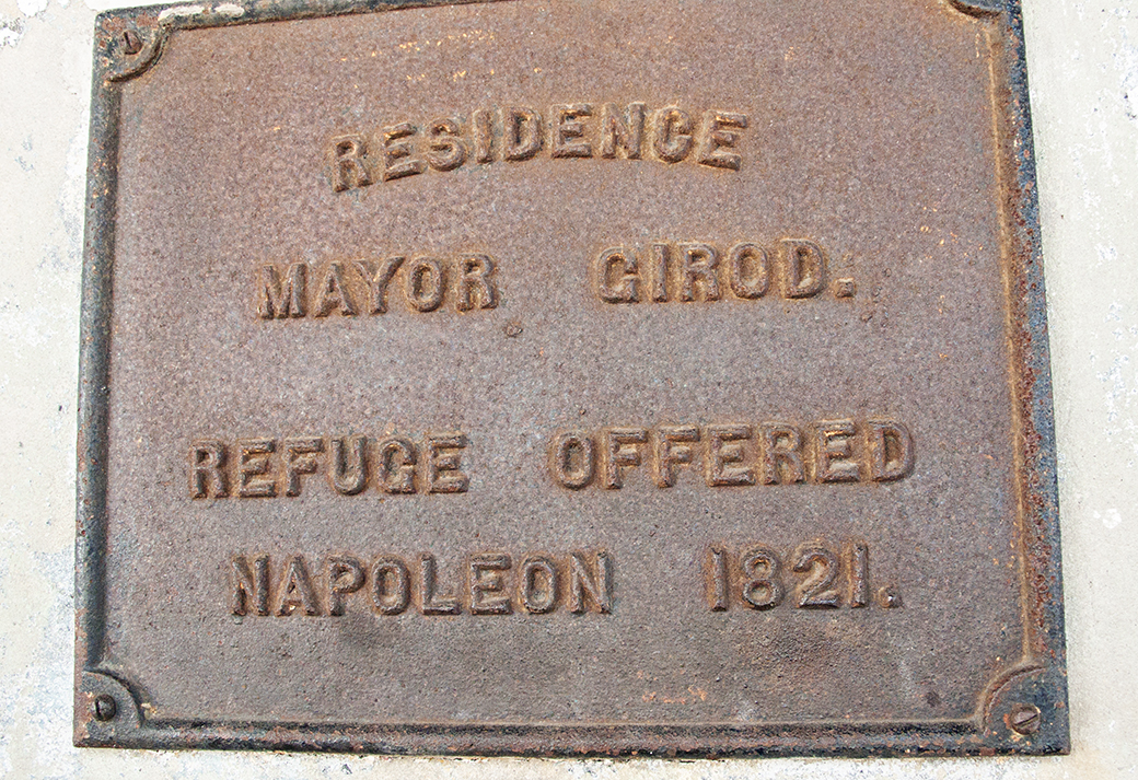 Plaque refuge offered Napoleon.