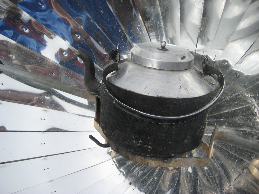 Nepal solar kettle.