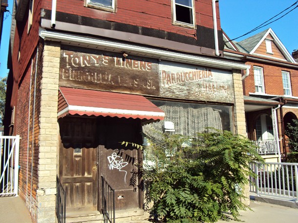 Italian hairdresser building.