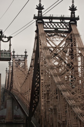 Aerial tram and 59th bridge.