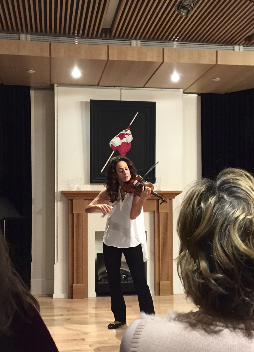 Violinist Andréa Tyniec.