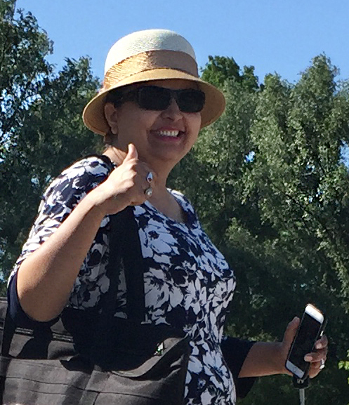 Harmeet gives thumbs up to the beach.