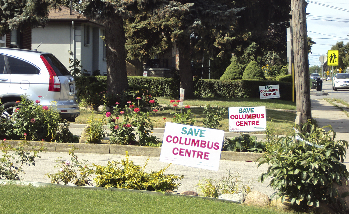 Save Columbus Centre lawn signs.
